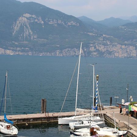 Hotel Danieli La Castellana Lago Di Garda Brenzone sul Garda Bagian luar foto