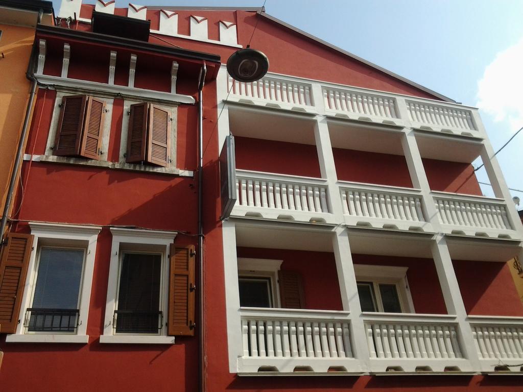 Hotel Danieli La Castellana Lago Di Garda Brenzone sul Garda Bagian luar foto